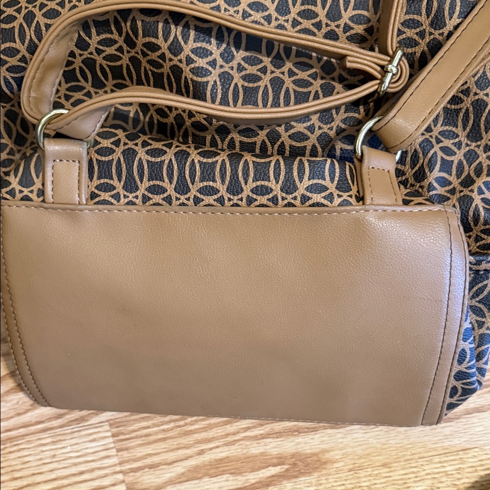 Stylish Brown Patterned Backpack - image 3